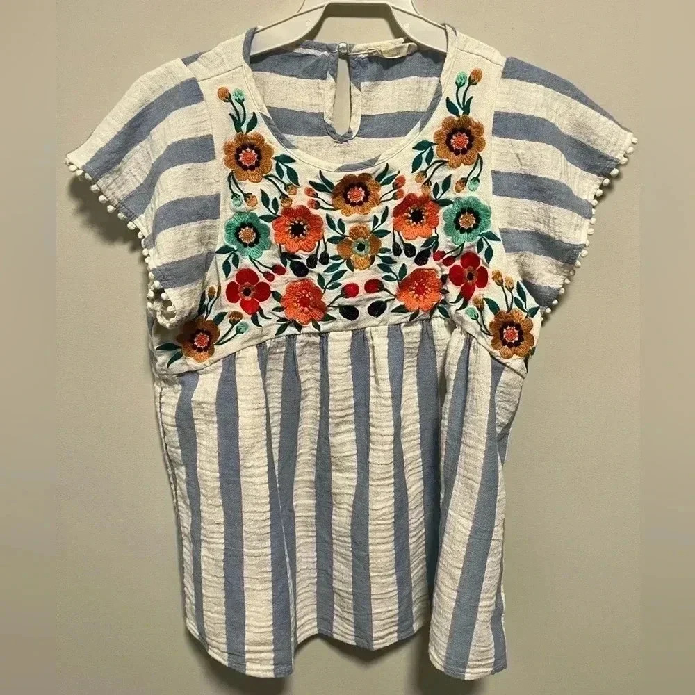 Altar’d State Embroidered floral top size medium